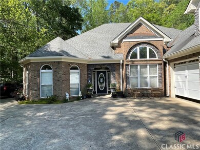 2573 Oakridge Dr, Conyers, GA 30094 - photo 2