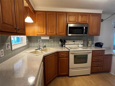 Large updated Kitchen