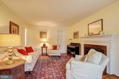 8118 Chester St, Takoma Park, MD 20912 - photo 4