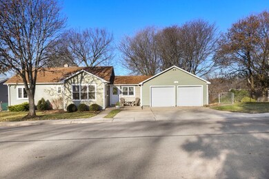 120 S Hubbard St, Algonquin, IL 60102 - photo 5