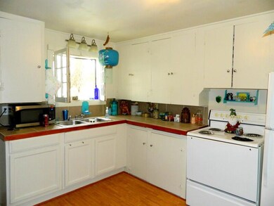 Kitchen 322