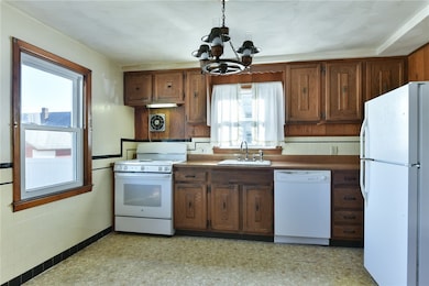 180 Crescent Ave, Cranston, RI 02910 - photo 4