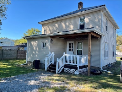 6 W Lacock St, Sandy Lake, PA 16145 - photo 5