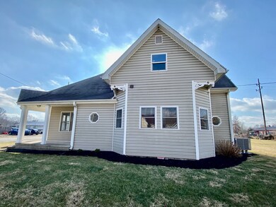 201 W Washington St, Roachdale, IN 46172 - photo 4