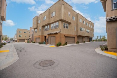 12739 N Watt Ln unit D, Sylmar, CA 91342 - photo 2