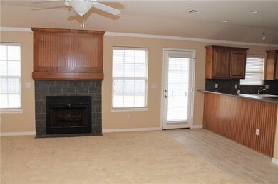 1921 Ridge Crest Dr, Shawnee, OK 74804 - photo 2