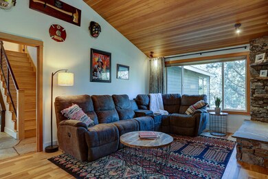 20602 Coventry Cir, Bend, OR 97702 - photo 4