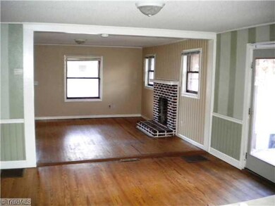 1516 E Fairfield Rd, High Point, NC 27263 - photo 5