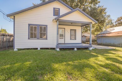 204ForrestExterior-3