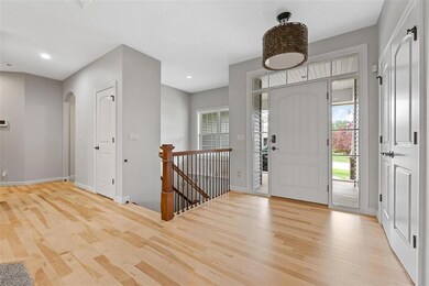 3516 Fitzroy Rd, Hiawatha, IA 52233 - photo 3