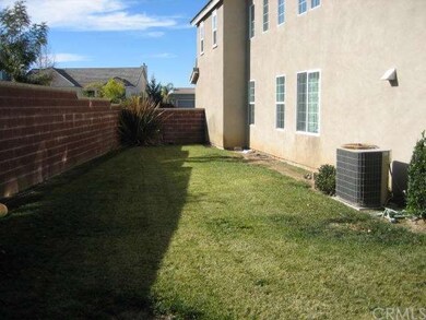 SIDE YARD
