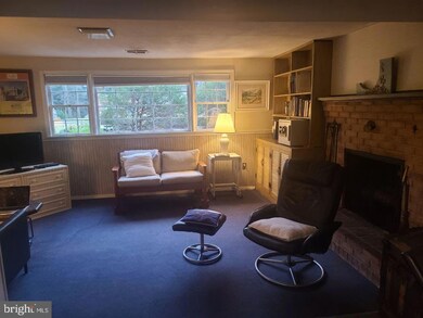 6913 Greenwood Dr, Glenn Dale, MD 20769 - photo 2