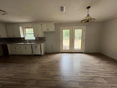 27021945-BEF2-4CBA-BDB8-FF20A1E820C2