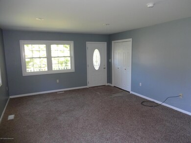 109 Sunset Rd, Roaring Brook Township, PA 18444 - photo 3