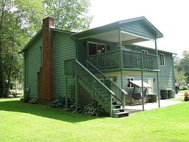 21 Cherrywood Dr, Greenville, RI 02828 - photo 2