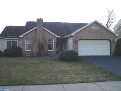 2945 Linda Ln, Reading, PA 19608 - photo 2