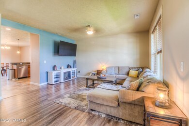 802 Summit Ave, Moxee, WA 98936 - photo 3