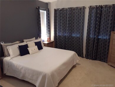 3011 Laurel Ridge Cir, Riviera Beach, FL 33404 - photo 6