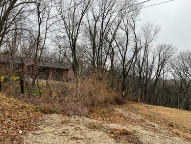 9 Castlewood Dr, Carpentersville, IL 60110 - photo 2