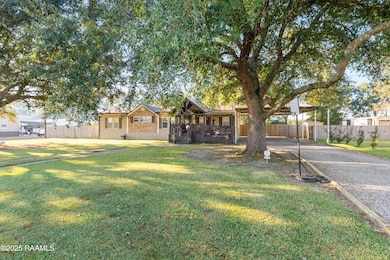 7713 Fred Romero Rd, New Iberia, LA 70560 - photo 3