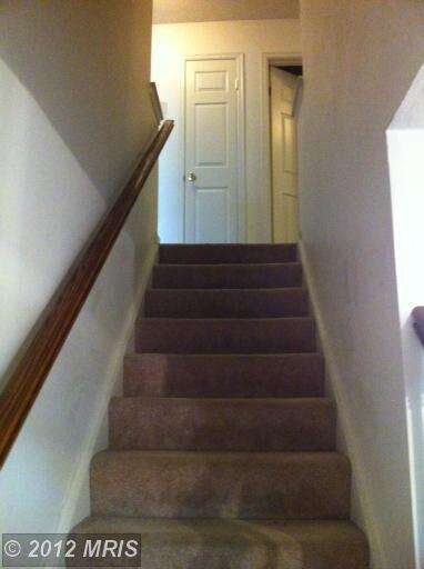 13242 Whiteholm Dr, Upper Marlboro, MD 20774 - photo 7