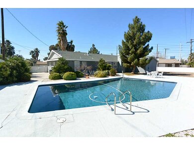 Swimming Pool/Hot Tub/Sauna.