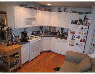 61 Charter St unit 4, Boston, MA 02113 - photo 2