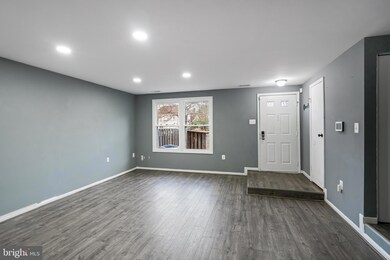 7614 Jordon Hollow Ct, Manassas, VA 20109 - photo 4