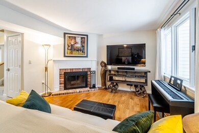 107 Fifer Ln unit 107, Lexington, MA 02420 - photo 3