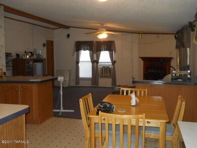 8-26 Worden Dining & Family