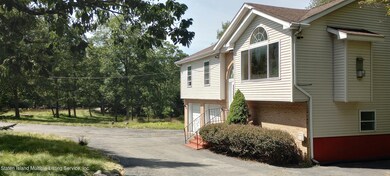 127 Yellow Birch Ln, Locust Lake, PA 18347 - photo 2