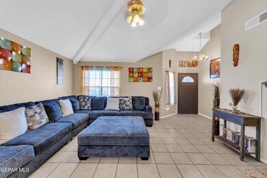 3153 Lonesome Dove Cir, El Paso, TX 79936 - photo 3