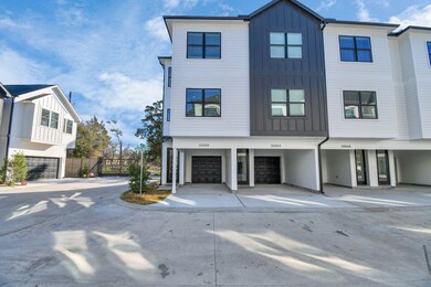 2002 Laverne Shumard Ln unit B, Houston, TX 77080 - photo 2