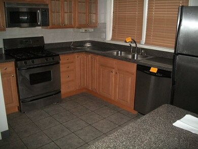 10042 Drury Ln, Westchester, IL 60154 - photo 5