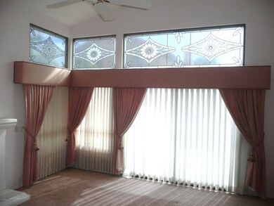 Deco windows
