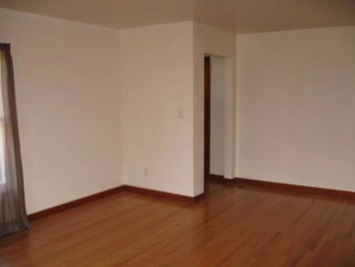 3504 Franklin St, Highland, IN 46322 - photo 6