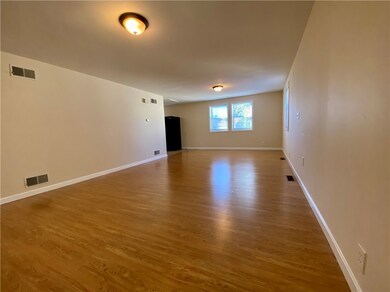 26 Pengrove St, Cranston, RI 02920 - photo 7