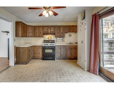 45 Saunders St, Allston, MA 02134 - photo 7