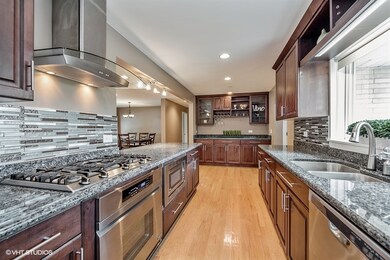 2313 Robincrest Ln, Glenview, IL 60025 - photo 5