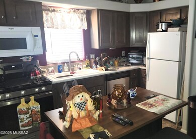 1030 S Barrel Cactus Ridge unit 221, Benson, AZ 85602 - photo 4