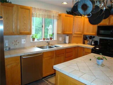 71 Worster Rd, Berwick, ME 03901 - photo 3