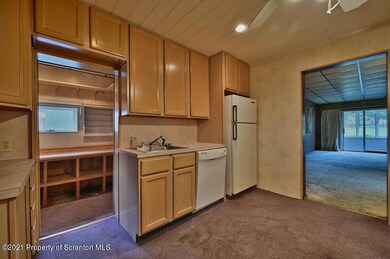 430 S Edwards Ct, Scranton, PA 18504 - photo 6