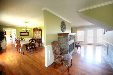 3-859 Black Oak Entry