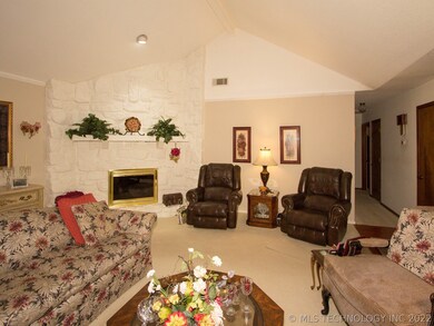 25310 E 62nd St S, Broken Arrow, OK 74014 - photo 4