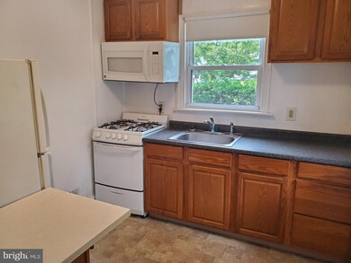 1301 Philadelphia Pike unit 1ST FLR REAR, Wilmington, DE 19809 - photo 2