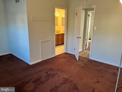 522 Bassett Ln, Norristown, PA 19403 - photo 6