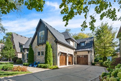 714 S Wright St, Naperville, IL 60540 - photo 4