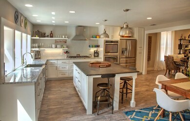 607 W San Antonio St, Fredericksburg, TX 78624 - photo 6