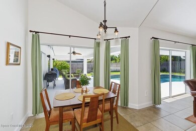 04_469VeracruzBlvd_82_BreakfastNook_Flex