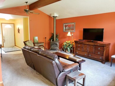 19976 Wagon Tree Ct, Bend, OR 97702 - photo 4